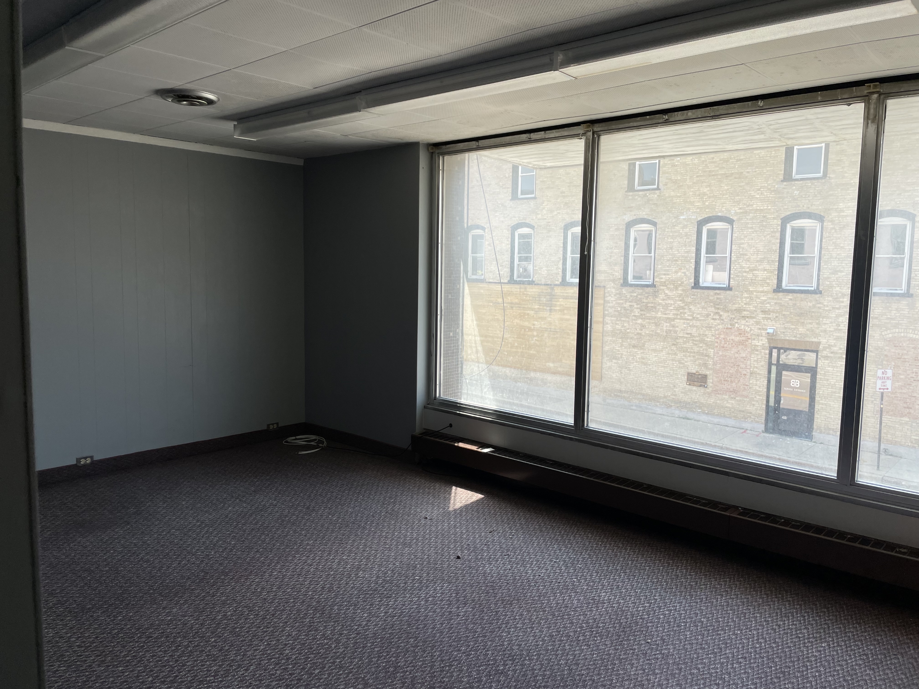524 Main Street - 211